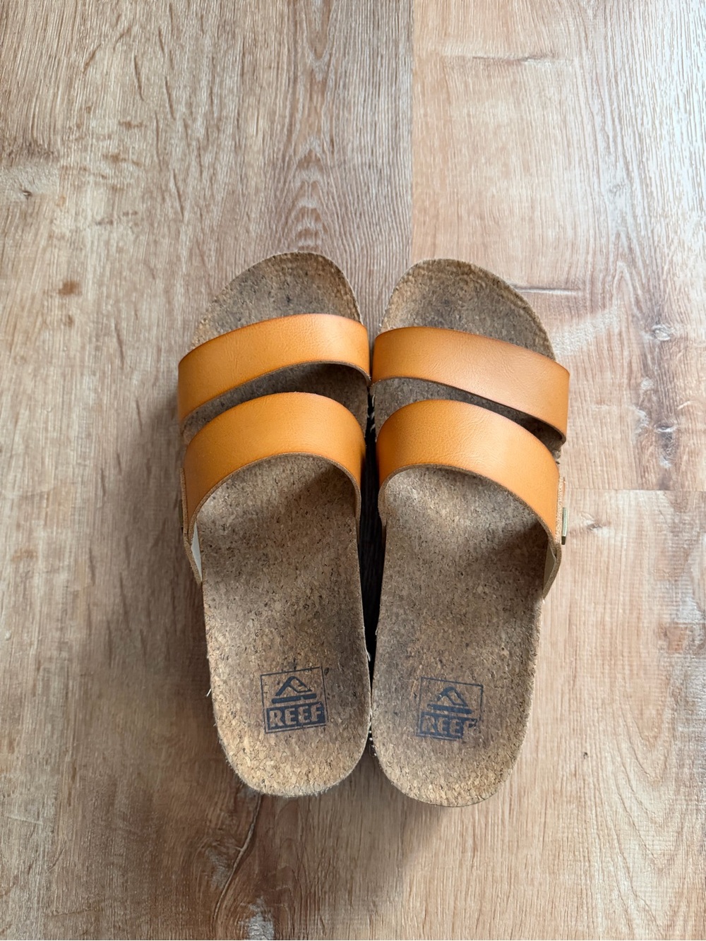 Reef Women’s Cushion Vista Hi Platform Slide Sandals – Size 9